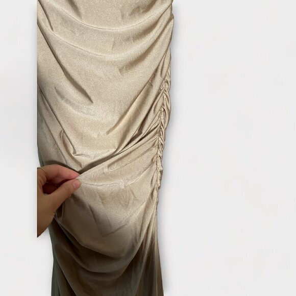 La Femme Shiny Jersey Trumpet Gown Size 4 #6155867 - Picture 5 of 9